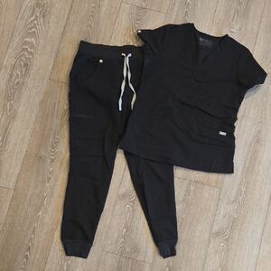 Figs Black V-Neck Scrub Set with Jogger Pants